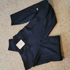 Fabletics leggings with side pockets